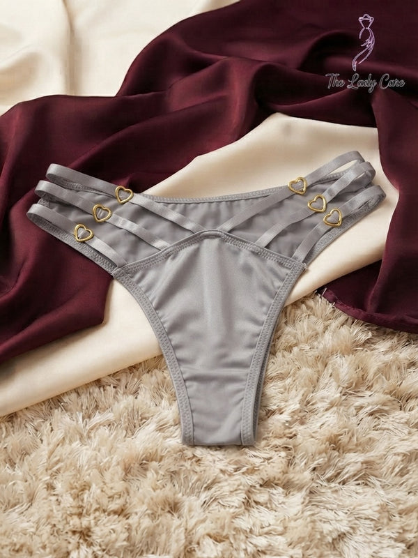 Adorned with delicate, polished golden heart
rings where the straps meet, adding a romantic and luxurious ( Pack Of Three)