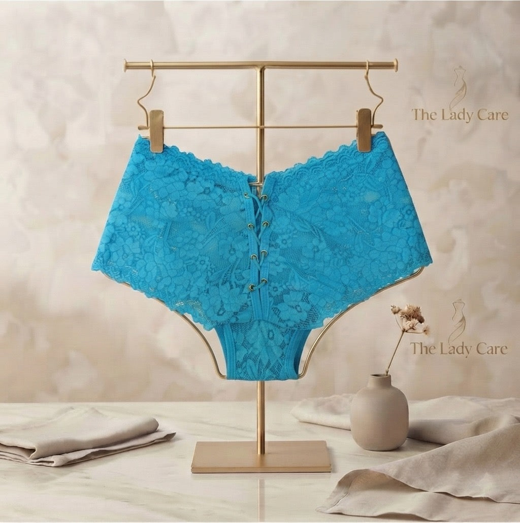 Confidence starts underneath
Sculpted fit, delicate lace, and a bold attitude-made to empower you every day.( pack of two)