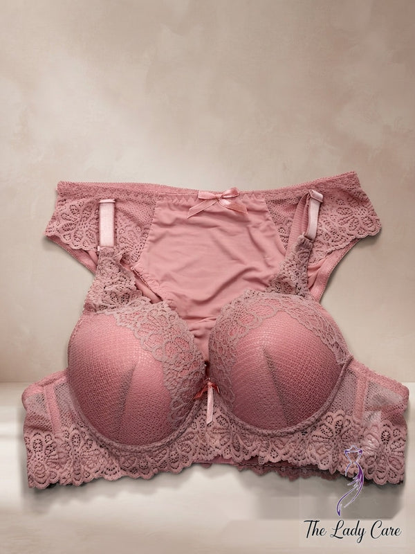 This fancy article is designed for both elegance and comfort, making it a perfect addition to your intimate wear collection.
Crafted from a delicate, intricate floral lace pattern that covers the full cups, the wide under-bust band, and the matching panti