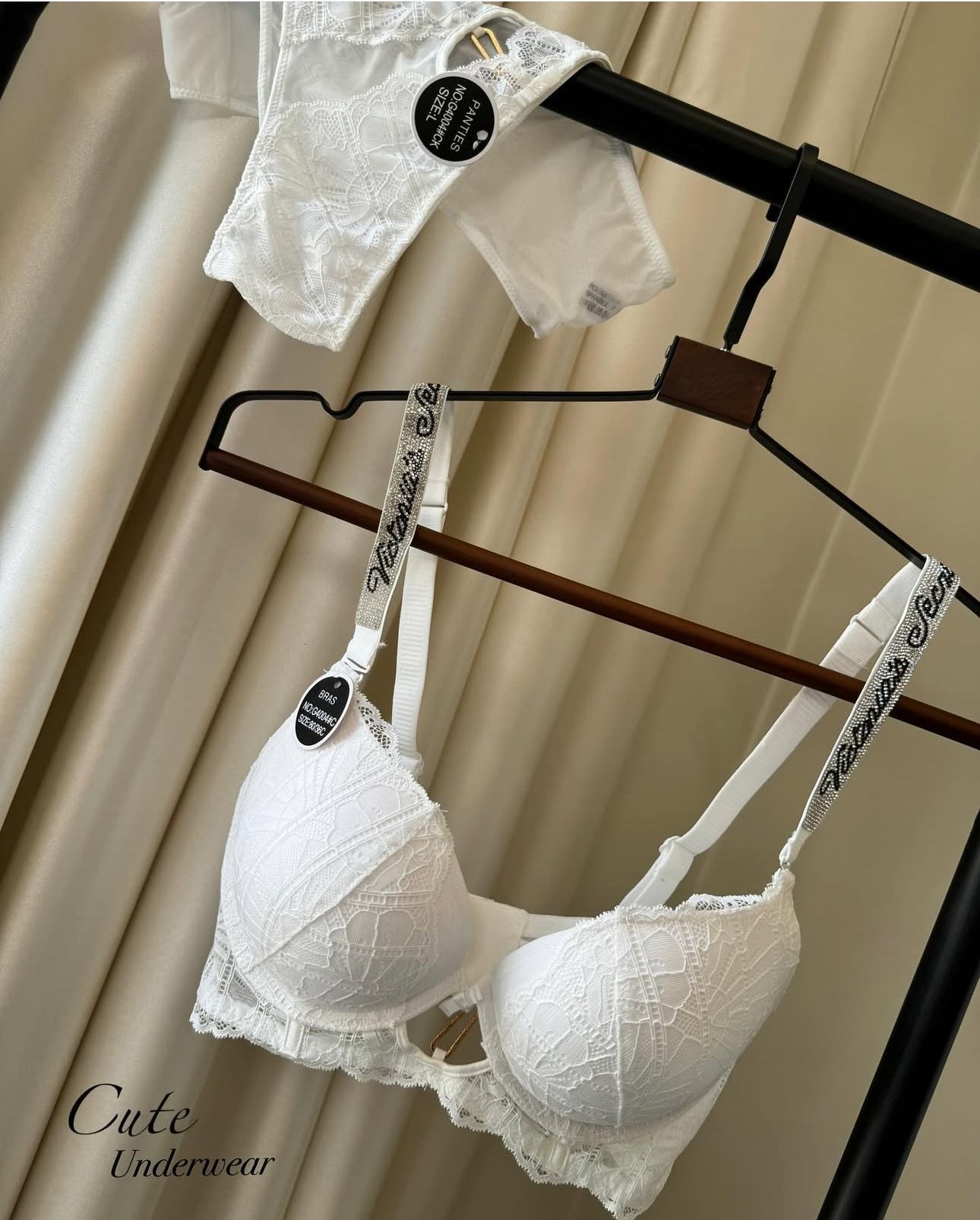 (5050Sale)Victoria Secret PUSH PADDED WIRE BRA SET