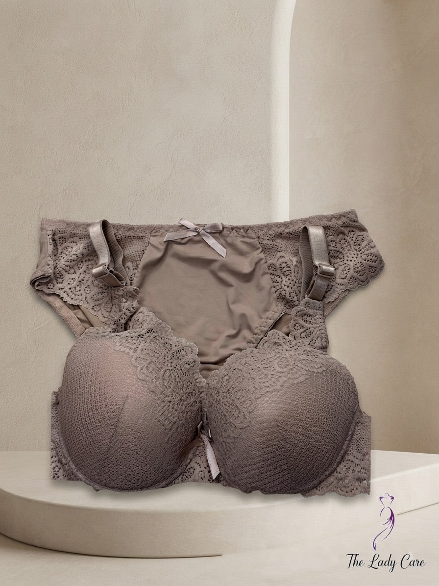 This fancy article is designed for both elegance and comfort, making it a perfect addition to your intimate wear collection.
Crafted from a delicate, intricate floral lace pattern that covers the full cups, the wide under-bust band, and the matching panti