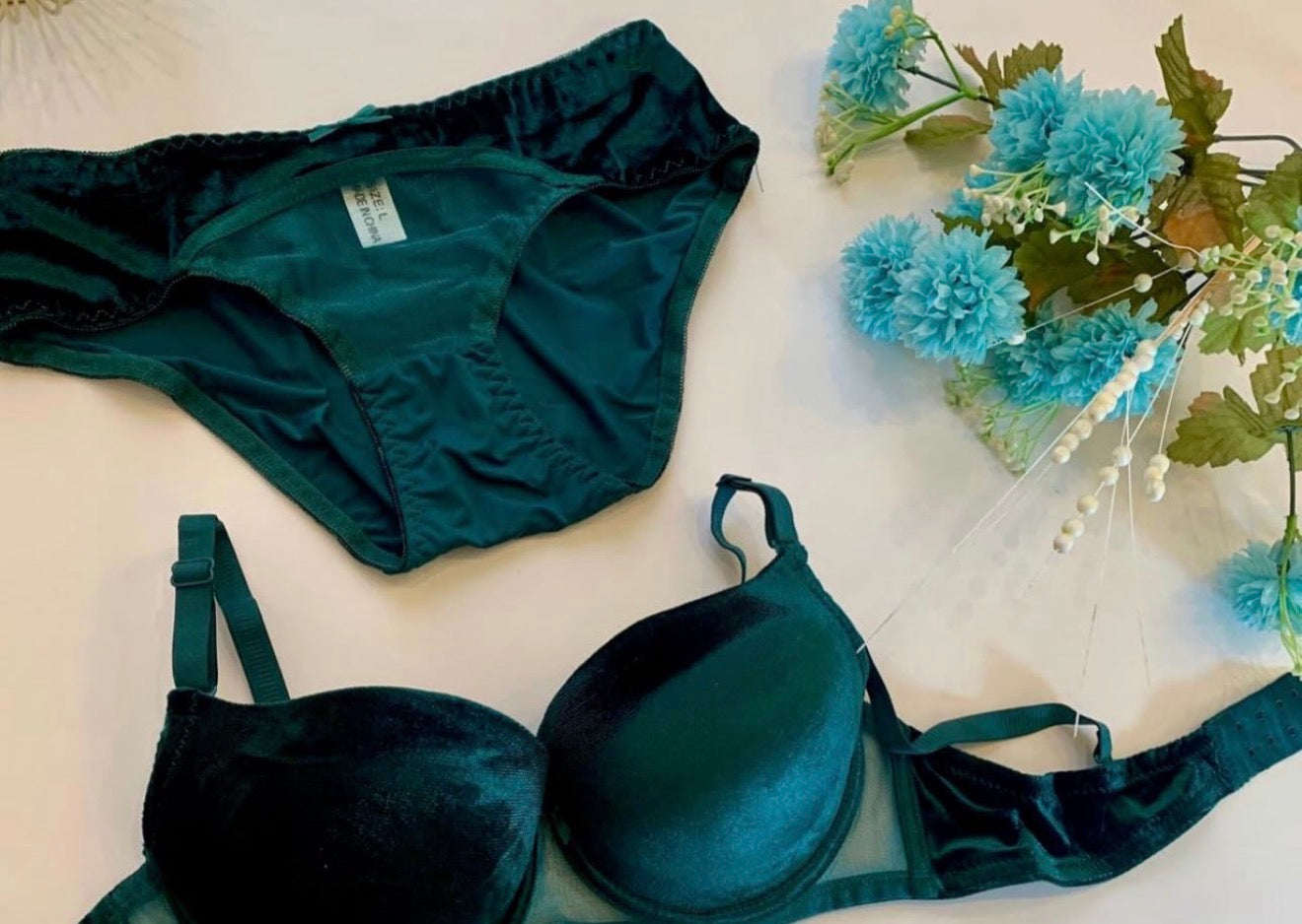 Velvet Pushup wire Bra Set
